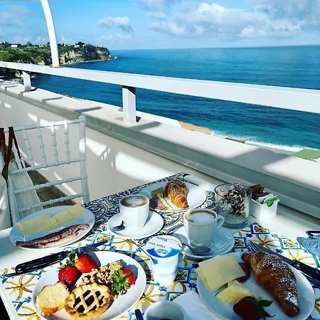 Hotel La Porta Del Mare 3*