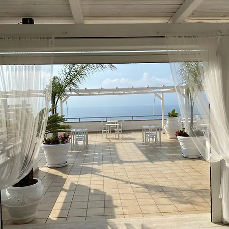 La Porta Del Mare Hotel