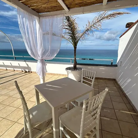 La Porta Del Mare Hotel 3*