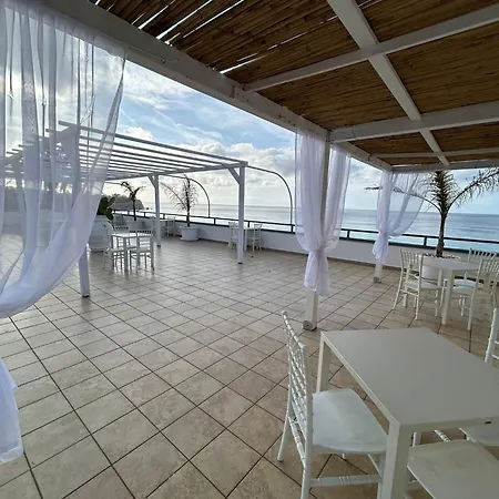 La Porta Del Mare 3* טרופאה