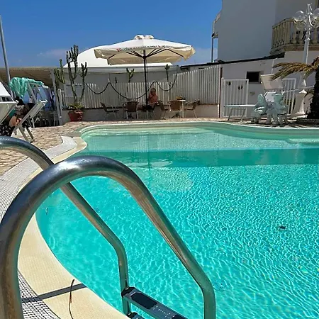 La Porta Del Mare فندق تروبيا