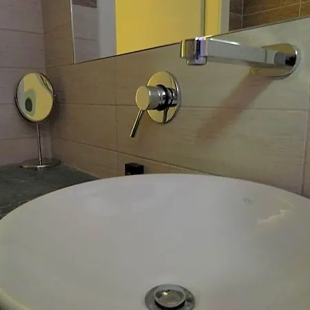 La Porta Del Mare فندق
