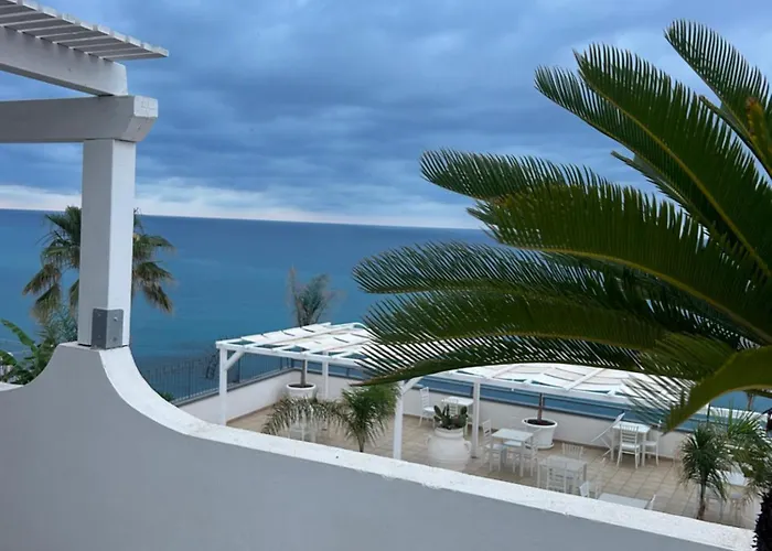 La Porta Del Mare מלון טרופאה