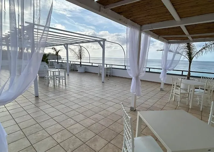 La Porta Del Mare 3* טרופאה